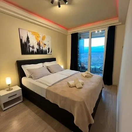 Lovely - Skopje's Sky Apartment *